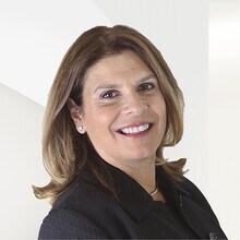 Madelene Saltis Lambiris